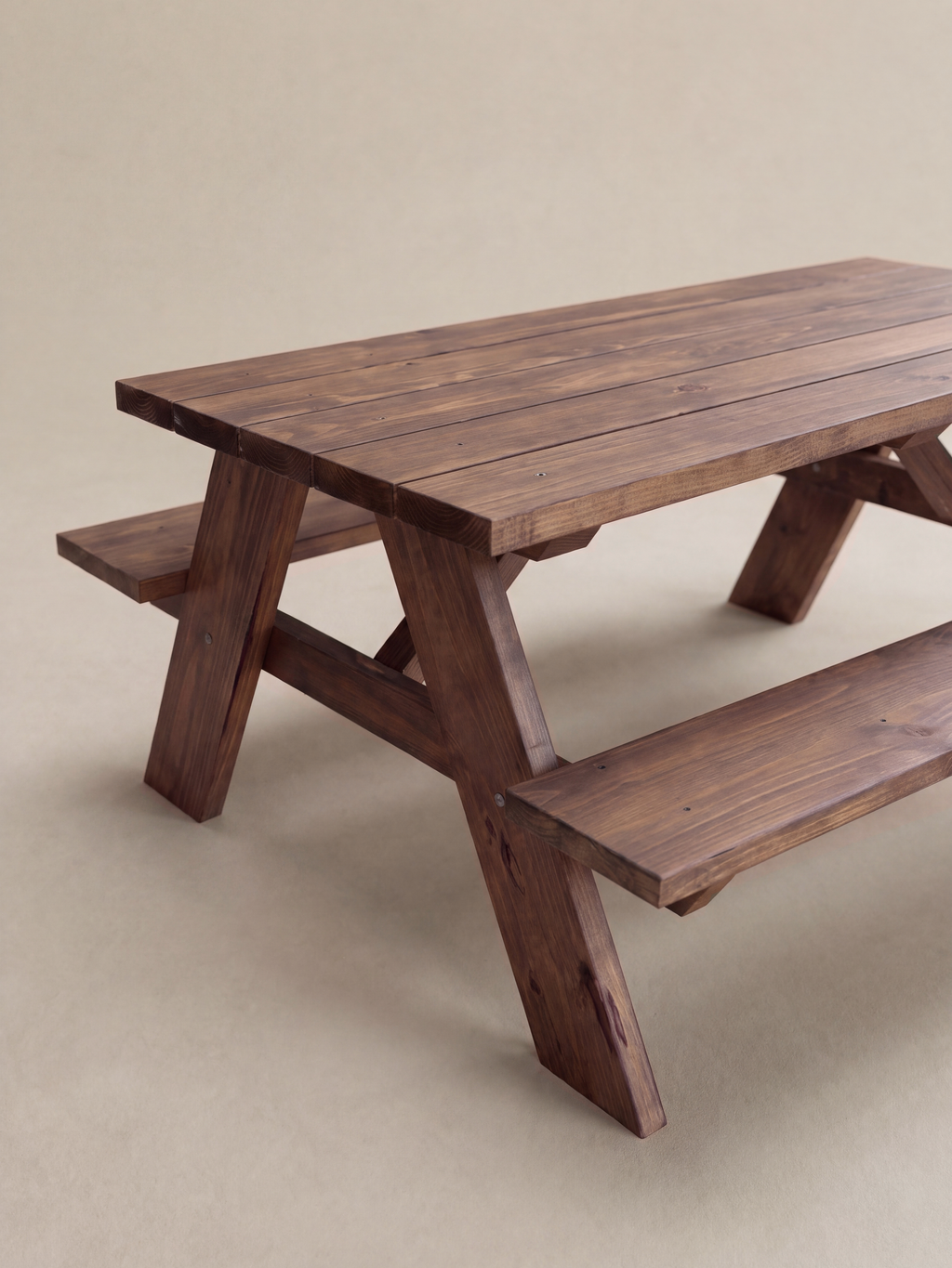 Classic Picnic Table — alternative angle a