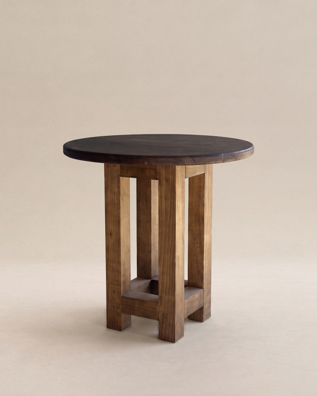 Round Farmhouse Table in Barnwood Brown